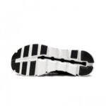 ON Running cloud 5 - black
