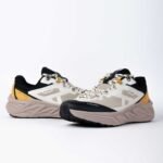 Columbia GORE-TEX Thermo Beige - Image 4